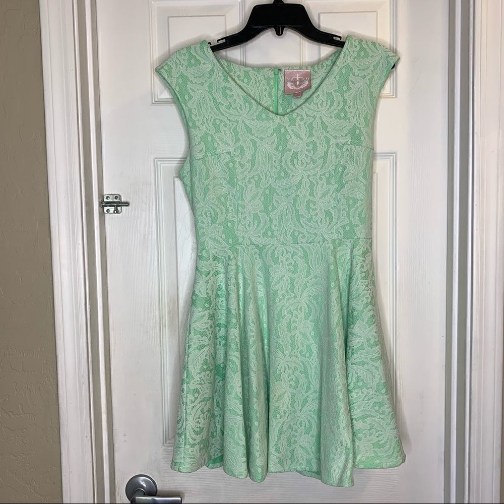 Anthropologie Romeo + Juliet Couture Mint Green Lace Skater Dress Size Medium